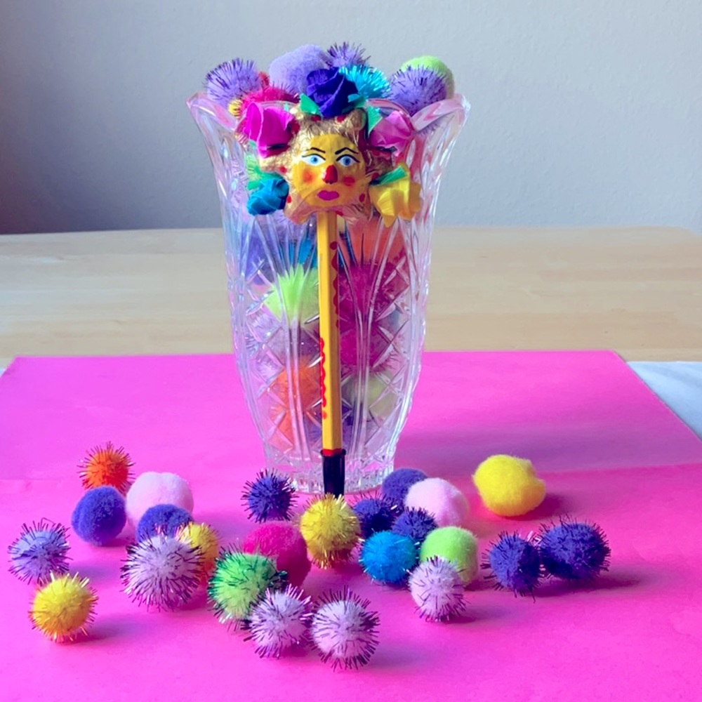 🌞🌸🌞 CONSUELA SUN WITH FLOWERS PEN 🌞🌸🌞 NWT 🌞🌸🌞